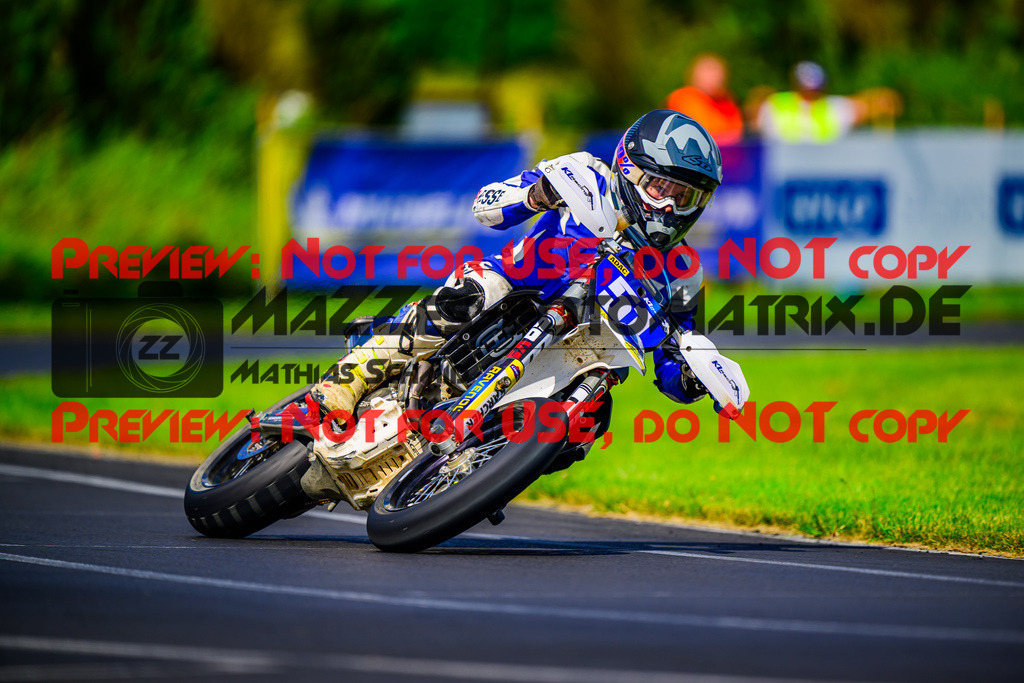 MaZZes_FotoMatrix_240714_6007705_8947 | S3