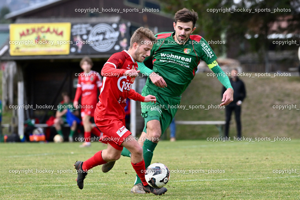 FC ASKÖ Gmünd vs. SV Rapid Lienz | #20 Dominic Girstmair Rapid Lienz, #9 Juro Kovacic FC Gmünd, FC ASKÖ Gmünd vs. SV Rapid Lienz, FC ASKÖ Gmünd vs. SV Rapid Lienz am 09.11.2025 in Ferlach (Ballspielhalle Ferlach), Austria, (Photo by Bernd Stefan)