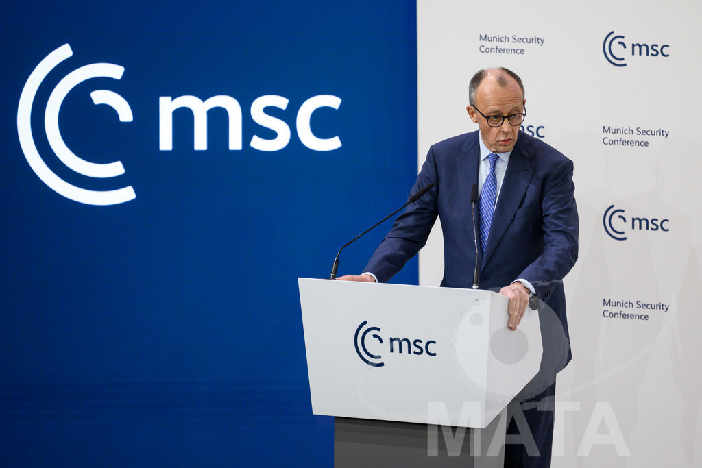 _DWI3509 | MATA IndoCon - Realisiert mit Pictrs.com