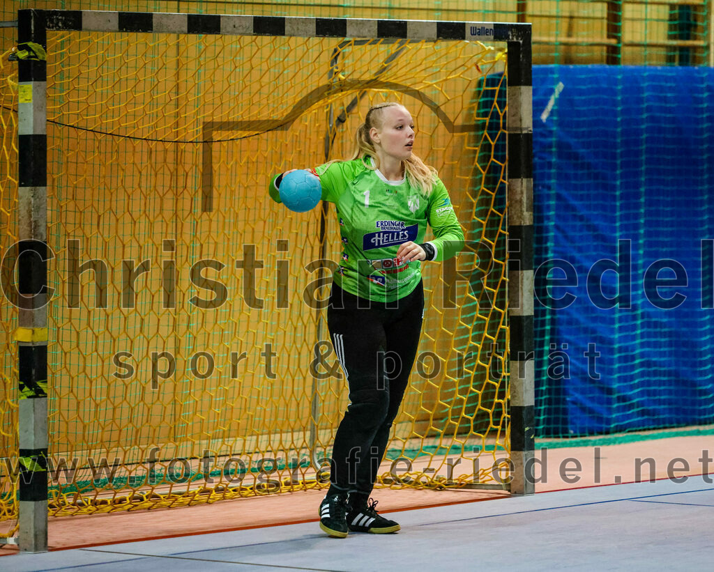 2023-11-04_006_SpVgg_Altenerding_gegen_TV_Altoetting | Erding, Deutschland, 04.11.2023:
Handball, Bezirksoberliga Frauen Altbayern 2023 / 2024, 6. Spieltag, SpVgg Altenerding gegen TV Altötting, Endergebnis: 28:26

Torfrau Hanna Obermair (SpVgg Altenerding, #1)

Foto: Christian Riedel / fotografie-riedel.net