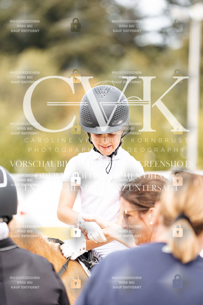 CK907020 | Turnierfotografie Pferdefotografie Trier Rheinland-Pfalz Pferdesport Reitsport Tierfotografie Sportfotografie Pferdevideo Pferdevideografie Equestrianvideography equestrianphotography  - Realisiert mit Pictrs.com