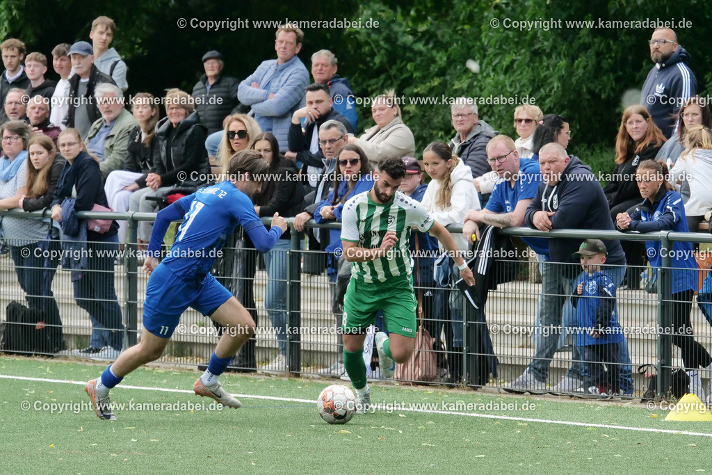 Fußball : Bezirksliga : TV Voerde - FC Sterkrade 72 | Fußball : Bezirksliga : TV Voerde - FC Sterkrade 72 am 25.05.2025 in Voerde - Realisiert mit Pictrs.com
