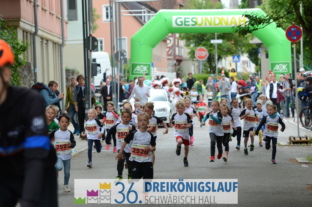 AOK Junior Cup 400m | 3Königslauf 2022 AOK Junior Cup 400m - Realisiert mit Pictrs.com