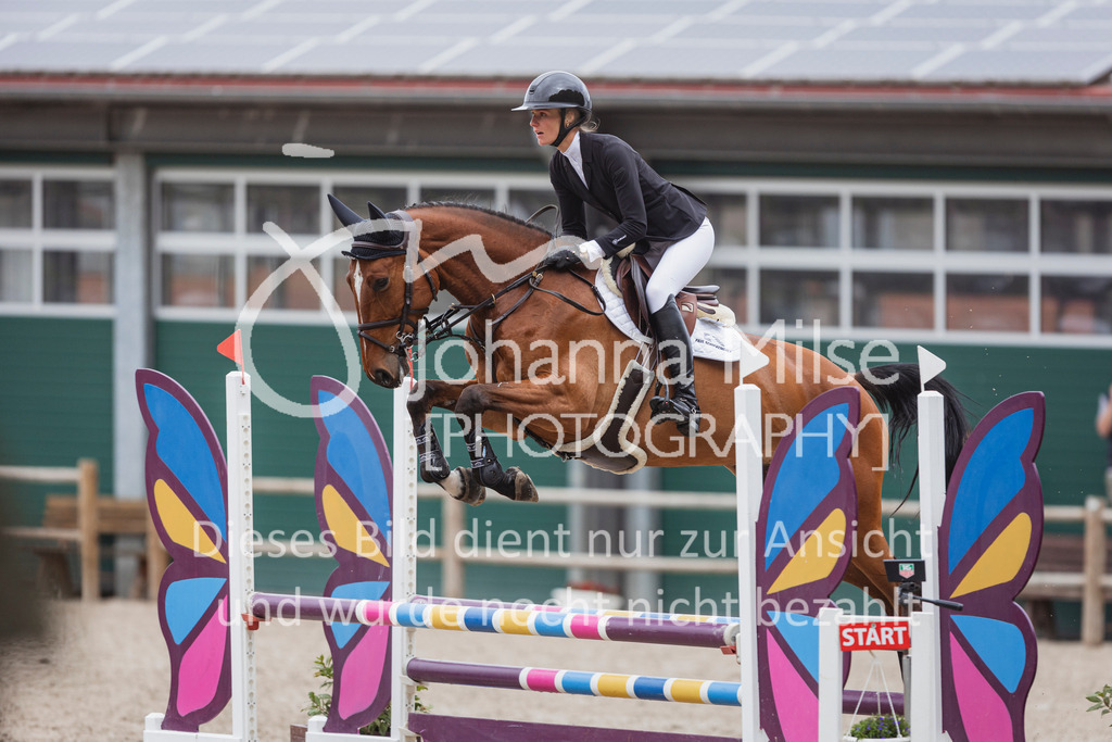 250506_Mühlen_SprPf-A2-279 | Deine schönsten Turniermomente als professionelle Fotos! Entdecke hochwertige Pferdesport-Fotografie im Online-Shop. Jetzt Fotos finden & bestellen!