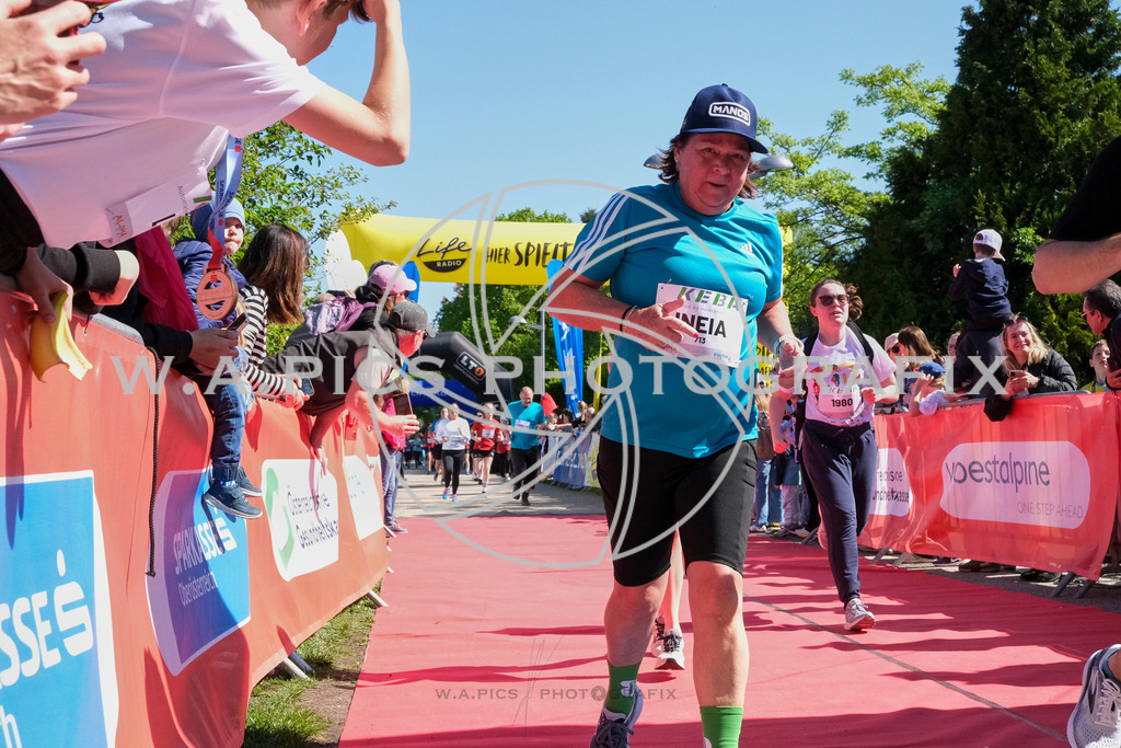 ..... | LINZ,AUSTRIA,27.April 24, Int. 3 Brückenlauf Linz  , Image shows: Photo: WAPICS / Michael ring