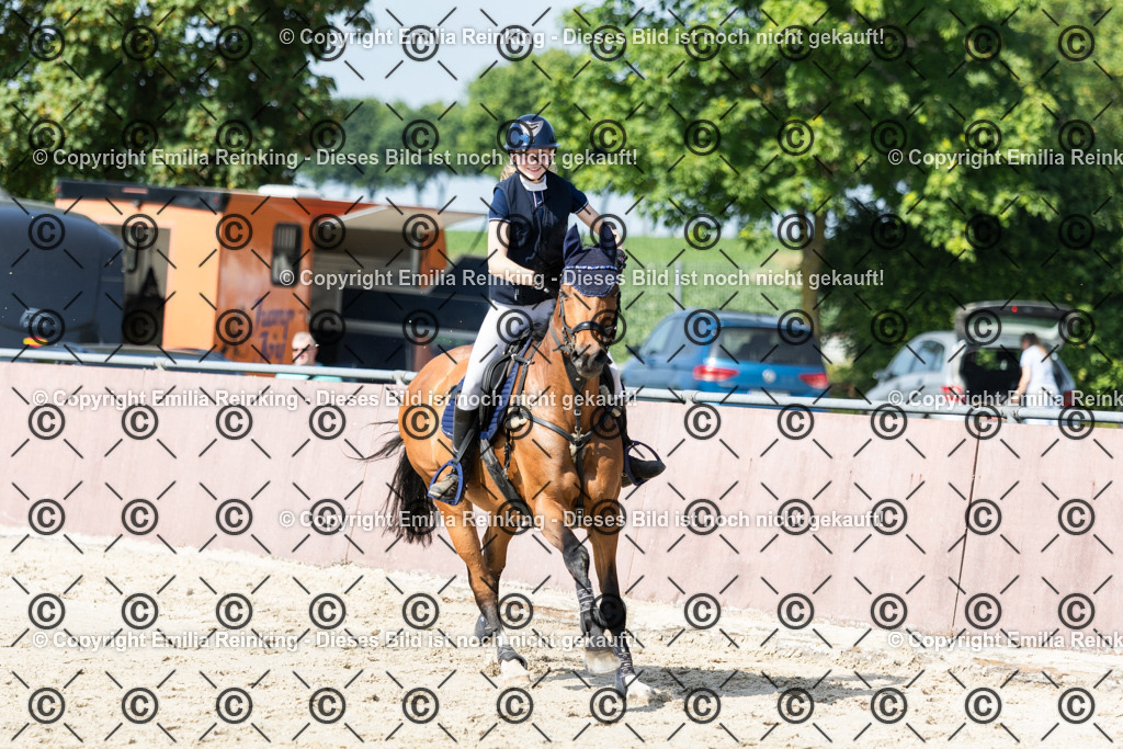 CL5A1075 | Emilia Reinking Fotografie - Realisiert mit Pictrs.com