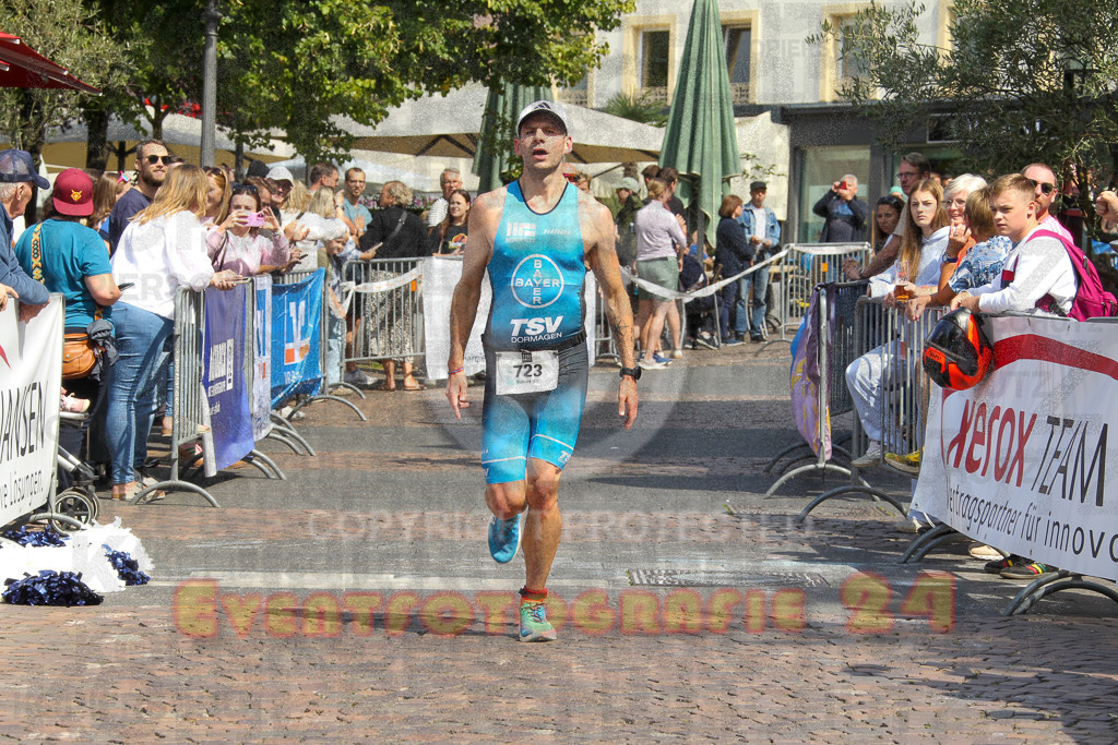 250824_1432_EV4_1877 | Sportfotografie im Rhein-Sieg Kreis, Köln, Bonn, NRW, Rheinland Pfalz, Hessen, etc. Unser Tätigkeitsfeld umfasst den Laufsport vom Volkslauf über den Marathon, Duathlon, Triathon bis zum Ultralauf wie Kölnpfad Ultra oder Schindertrail.