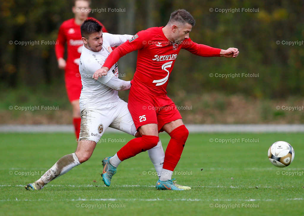 A_LUI_05112022_50 | SPORT FUSSBALL LT1 OOE LIGA ASKOE OEDT-ASK CARE IH STEYR ST.VALENTIN 05.11.2022 IM BILD:MANUEL SCHMIDL  (OEDT) UND PATRICK BELIC (ASK ST.VALENTIN) FOTO:FOTOLUI