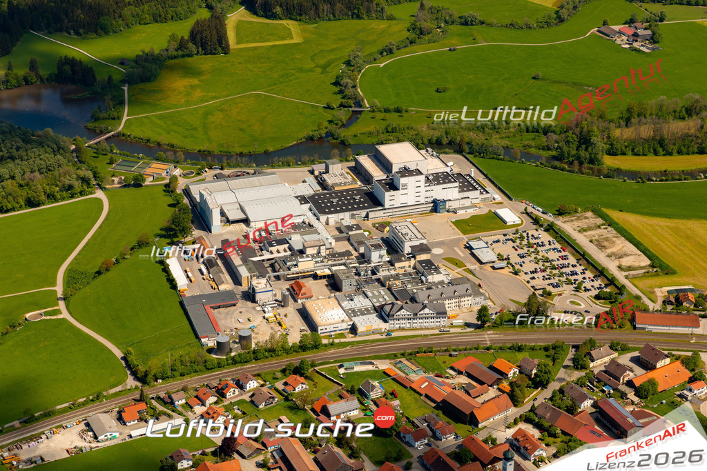 Das Luftbild zeigt : Gewerbegebiet Biessenhofen - Die Luftaufnahme wurde 2024 vom UL-Flugzeug aus erstellt ( keine Drohne ) - Hochauflösende Luftaufnahme - Für grossformatige Ausdrucke geeignet. Die Geschenkidee !Mit Lizenz und Bildrechte bestellbar