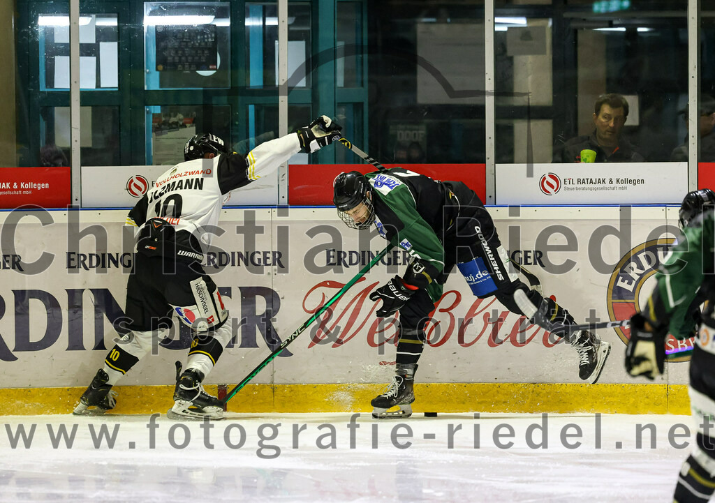 2022-12-23_103_TSV_Erding_gegen_EA_Schongau | Erding, Deutschland, 23.12.2022:
Eishockey, Bayernliga 2022 / 2023, 22. Spieltag, TSV Erding gegen EA Schongau, Endergebnis: 

Foto: Christian Riedel / fotografie-riedel.net
