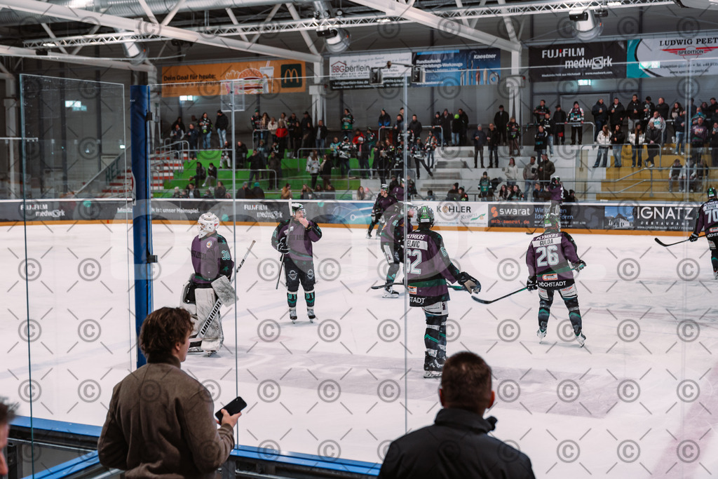 Alligators_vs_Stuttgart_16_11_2025-11 | Die Fotogalerie von Daddel: professionelle Bilder von Sport, Events und Unternehmen aus Franken. Jetzt Galerien durchstöbern und Lieblingsfotos bestellen. - Realisiert mit Pictrs.com