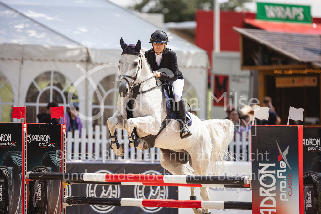 240711_BHO_L-Stil-1-417 | Deine schönsten Turniermomente als professionelle Fotos! Entdecke hochwertige Pferdesport-Fotografie im Online-Shop. Jetzt Fotos finden & bestellen!