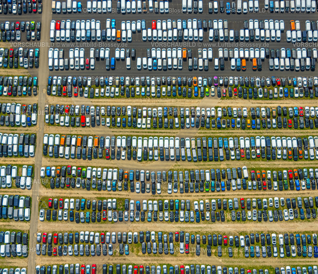 Zuelpich240501730 | Luftbild, Wallenius Wilhelmsen Logistics Germany, Gewerbegebiet Transportunternehmen für PKW und LKW mit Mega Parkplatz, Formen und Farben, Geich, Zülpich, Nordrhein-Westfalen, Deutschland