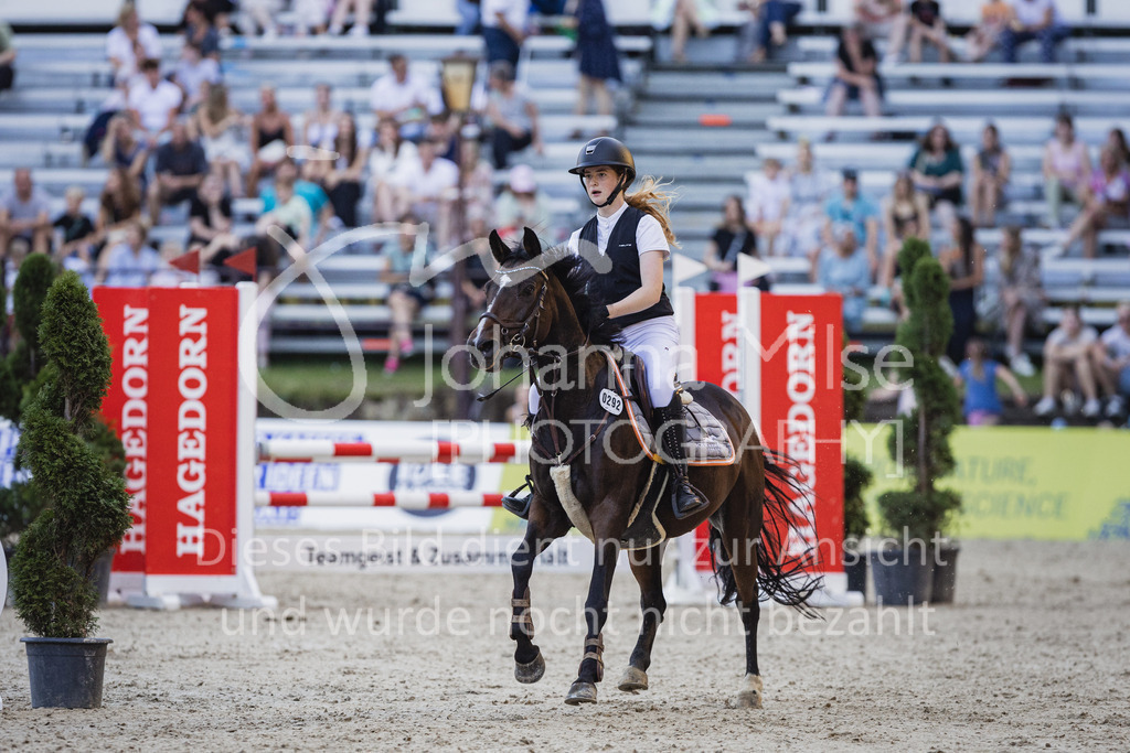 230908_OWLCh_PonyTrophy-466 | Deine schönsten Turniermomente als professionelle Fotos! Entdecke hochwertige Pferdesport-Fotografie im Online-Shop. Jetzt Fotos finden & bestellen!