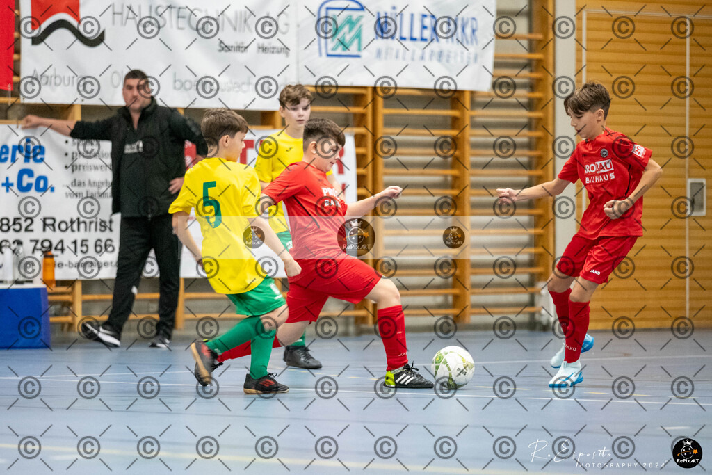 20241130_FCR-Hallenturnier-D-4_021 | Sport und Naturfotografie von Roberto Esposito zeigt echte Momente Bewegung und die Schönheit der Natur. Ausdrucksstarke Bilder schaffen Emotionen.