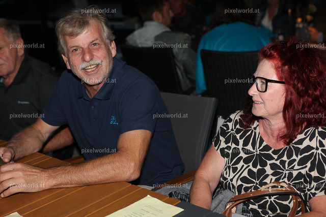 Modern Stockings beim Kreuzwirt | Bildershop von pixelworld.at - Realisiert mit Pictrs.com