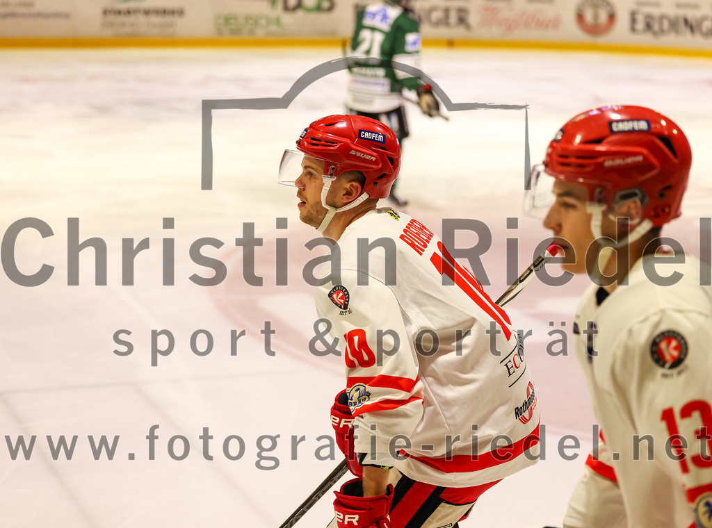 2023-10-20_054_TSV_Erding_gegen_EHC_Klostersee | Erding, Deutschland, 20.10.2023:.Eishockey, Bayernliga Vorrunde 2023 / 2024, 2. Spieltag, TSV Erding gegen EHC Klostersee, Endergebnis: 7:2..Simon Roeder (EHC Klostersee, #10)..Foto: Christian Riedel / fotografie-riedel.net