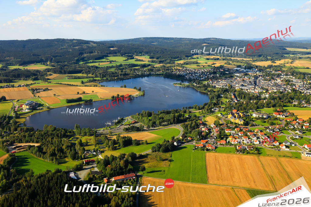 Die Luftaufnahme See - Weissenstadt wurde vom UL-Flugzeug (keine Drohne) aus fotografiert.Hohe Druck- Auflösung-die Geschenkidee!