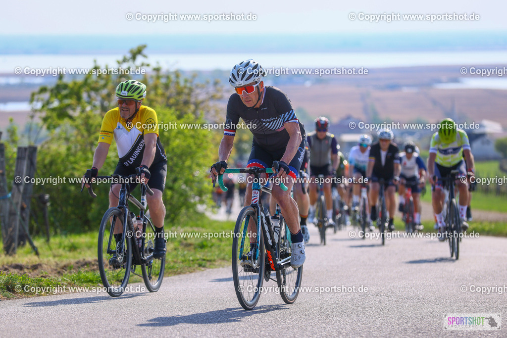 TRA_1004 | Neusiedlersee Radmarathon 2026@sportshot_your_pictrs #yourpictures#roadtowm2029 #nrm #neusiedlerseeradmarathon #neusiedlersee #neusiedlerseetourismus #burgenland #mörbisch #nrm26 #burgenlandtourismus #voglundco #poweredbyburgenlandtourismus #radsport #rad #marathon #ucigranfondo #visitburgenland #ucigranfondoworldseries