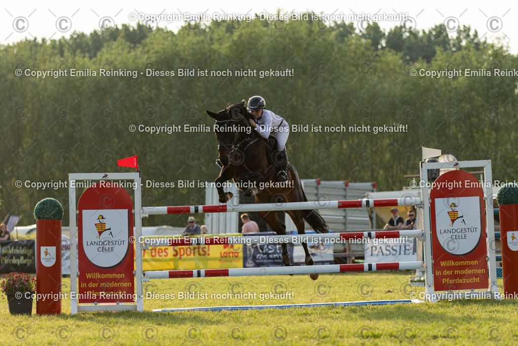 CL5A1420 | Emilia Reinking Fotografie - Realisiert mit Pictrs.com