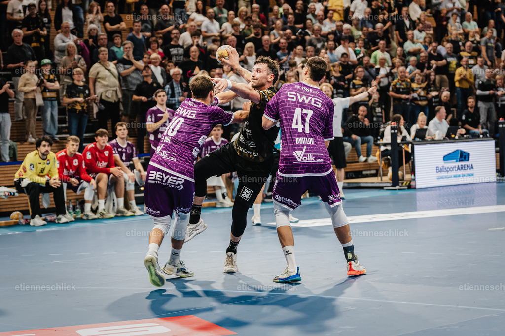 HC Elbflorenz 2006 - TV 05/07 Hüttenberg, 2. Handball-Bundesliga, 6. Spieltag | Im Bild: Angriff durch HC ELBFLORENZ DRESDEN04.10.2026, HC Elbflorenz 2006 - TV 05/07 Hüttenberg, 2. Handball-Bundesliga, 6. Spieltag, Deutschland, Dresden, BallsportArena Dresden