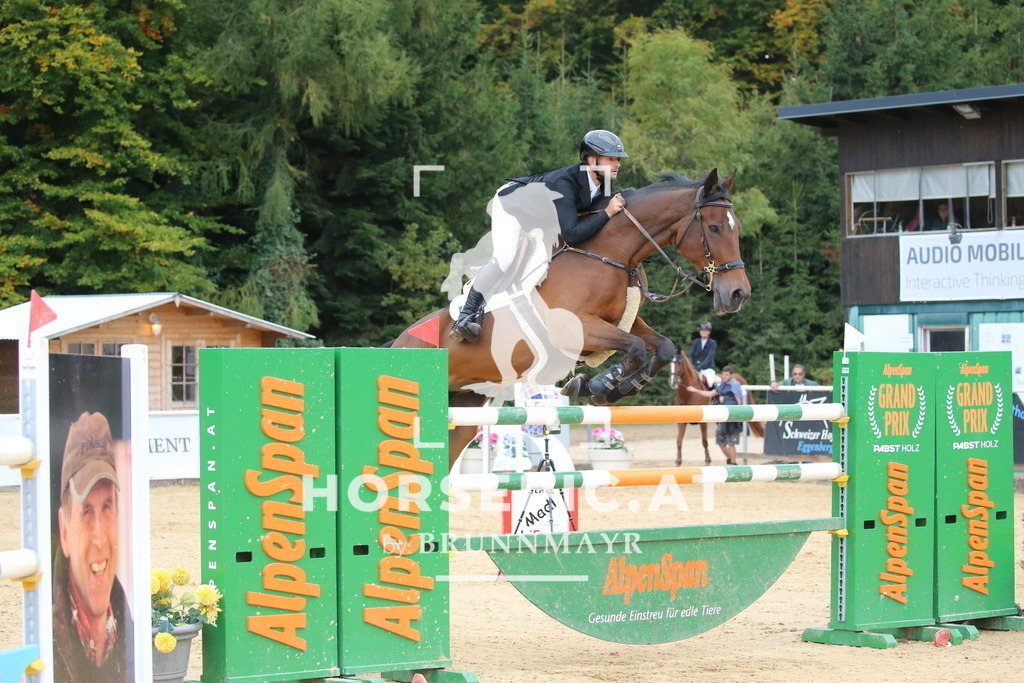 DL2Q5904 | Willkommen bei Brunnmayr - Design & Fotografie – Ihrem Spezialisten für Reitturniere und Pferdeveranstaltungen in Oberösterreich, Salzburg und Bayern! Seit über 17 Jahren sind wir leidenschaftlich dabei.