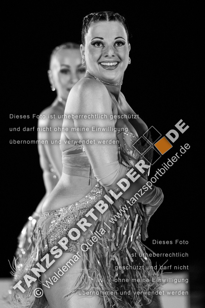 20250504-01719 | Hier finden Sie Tanz Bilder vom Latein und Standard Formationen tanzen. Sportbilder vom Tanzsport. Schöne Fotos und von Weltmeisterschaft, Europameisterschaft, Bundesliga, Regionalliga, Oberliga und Landesliga sowie von GOC Stuttgart, DanceComp, WM Bremen