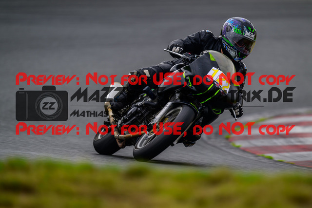 MaZZes_FotoMatrix_240724_6007705_6101 | GELB