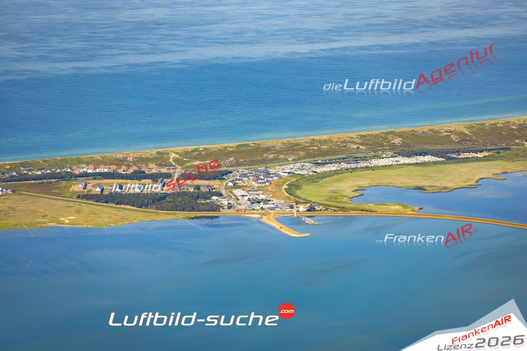 Die Luftaufnahme Rantum - Sylt wurde 2022 vom Flugzeug aus (keine Drohne) erstellt. Hohe Auflösung -für große Poster und Wandbilder geeignet - Garantiert!