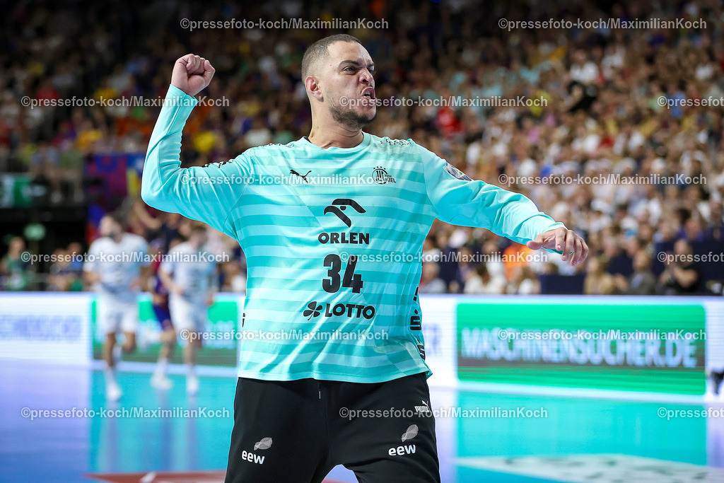 KoeEHF08062402008 | 08.06.2024, Köln, Handball, TruckScout24 EHF FINAL4, Machineseeker Champions League Men, Lanxess-Arena, Halbfinale, THW Kiel - FC Barcelona: Samir Bellahcene (THW Kiel) jubelnd