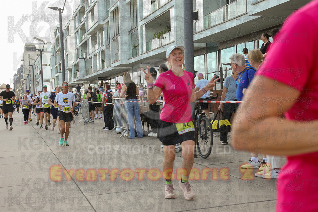 250920_1451_EX1_7873 | Sportfotografie im Rhein-Sieg Kreis, Köln, Bonn, NRW, Rheinland Pfalz, Hessen, etc. Unser Tätigkeitsfeld umfasst den Laufsport vom Volkslauf über den Marathon, Duathlon, Triathon bis zum Ultralauf wie Kölnpfad Ultra oder Schindertrail.