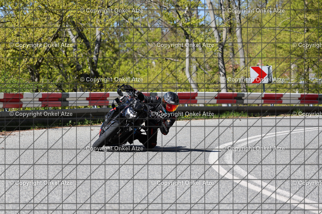 IMG_7749 | Fotograf am Kyffhäuser. Onkel Atze. Kyffhäuser Rennstrecke. Café36. Motorsportfotografie. - Realisiert mit Pictrs.com