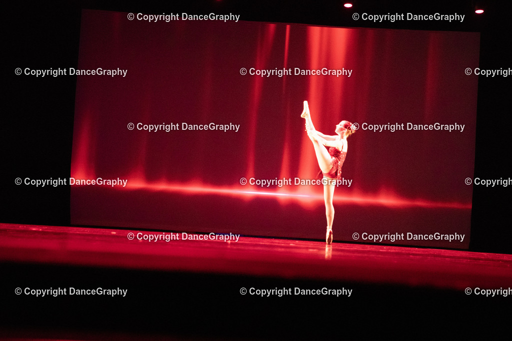 GPHY5696 | DanceGraphy - Realisiert mit Pictrs.com