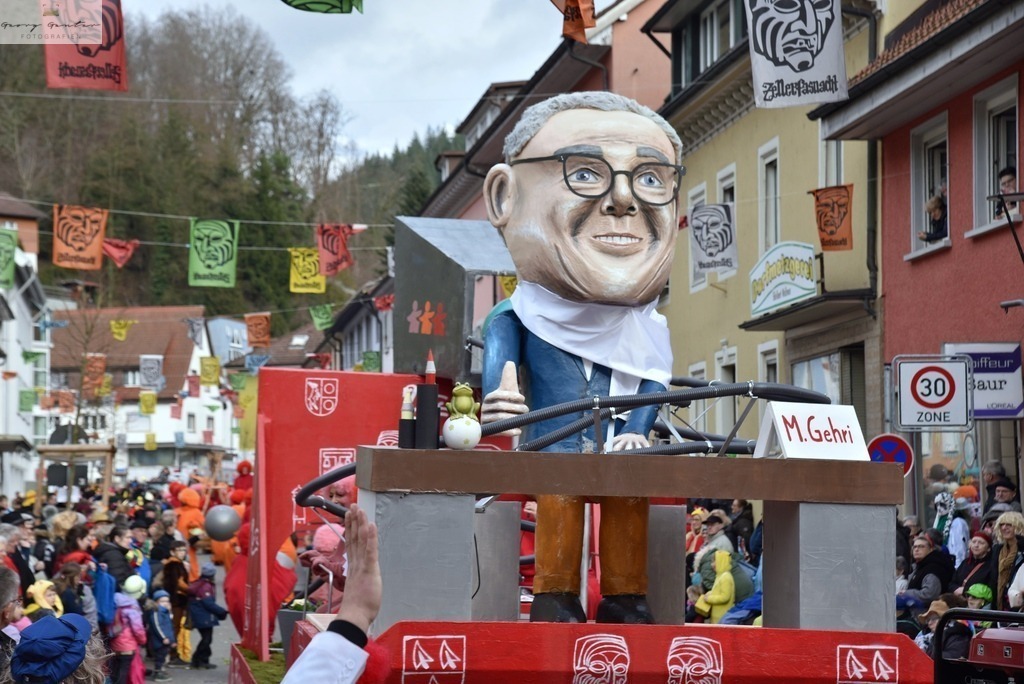FasMontag _24-106-RA | Fotoblog Schwarzwald, Foto Blog Wiesental, Pfaffenberg, Winterzauber, Zeller Bergland, Zell im Wiesental, Fotoblog Wiesental, Landschaftsfotos, Bilder Wiesental, Natur, Naturbilder, Fastnacht, Zeller Fastnacht, Zeller Fasnacht, Zeller Bergland, Belchen, - Realisiert mit Pictrs.com
