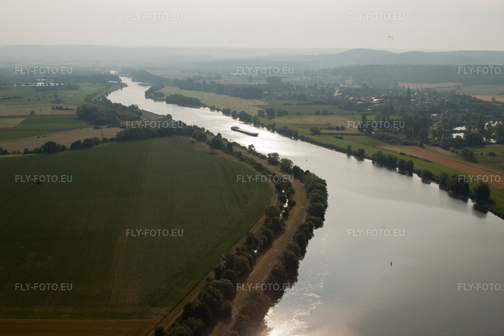 Vue aérienne: Basse Ham à Basse-Ham dans le département Moselle, France. Photo: IMG_29365.jpg prise le 26/06/2010 par Werner Riehm/FLY-FOTO.euRésolution de l'original: 4444 x 2963 px