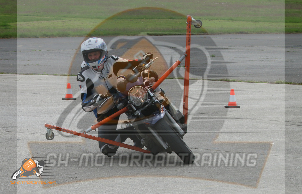IMG_2063 | gh-motorradtraining-foto.de - Realisiert mit Pictrs.com
