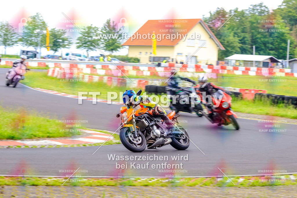 VBK-7769 | Hier findet Ihr Bilder von Touristenfahrten auf der Nürburgring Nordschleife oder von anderen Veranstaltungen die ich besucht habe. Viel Spass beim Durch Schauen 