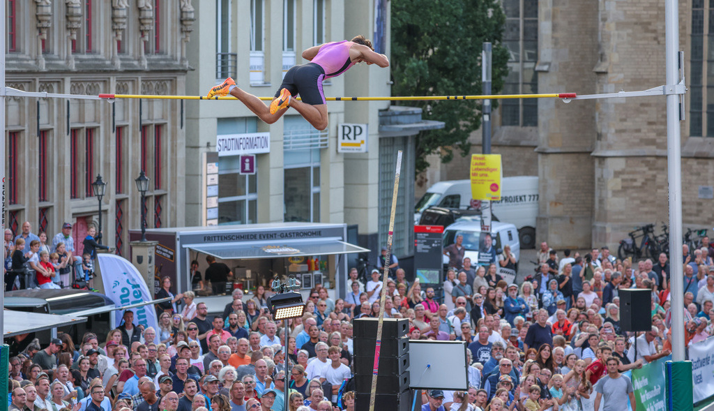 top-top.de-250828-164 | Foto, Video, Fotografie, Videografie, Fotobox, DJ, Discjockey, Musik, Musikbox, Veranstaltung, Photobooth, Amazon, Ebay, Buchtipp, Bestseller, Autor, Verlag, Buch, Wesel, Hamminkeln, NRW, Dinslaken, Rees, Drohne, Hochzeit, Party, Fotobox, Wesel, Fotograf