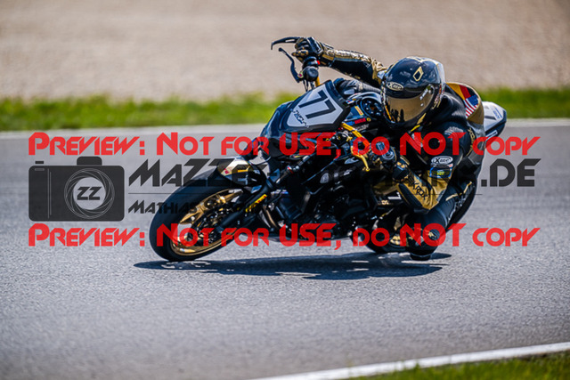 MaZZes_FotoMatrix_220506_98356 | Fotograf Mathias Schmid
Sportfotograf,
Eventfotograf,
Hochzeitsfotograf,
Portraitfotograf