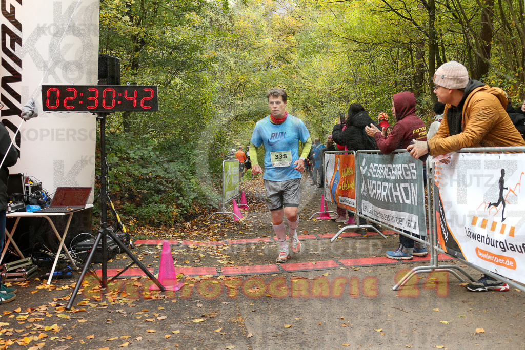 251026_1232_EX1_0609 | Sportfotografie im Rhein-Sieg Kreis, Köln, Bonn, NRW, Rheinland Pfalz, Hessen, etc. Unser Tätigkeitsfeld umfasst den Laufsport vom Volkslauf über den Marathon, Duathlon, Triathon bis zum Ultralauf wie Kölnpfad Ultra oder Schindertrail.