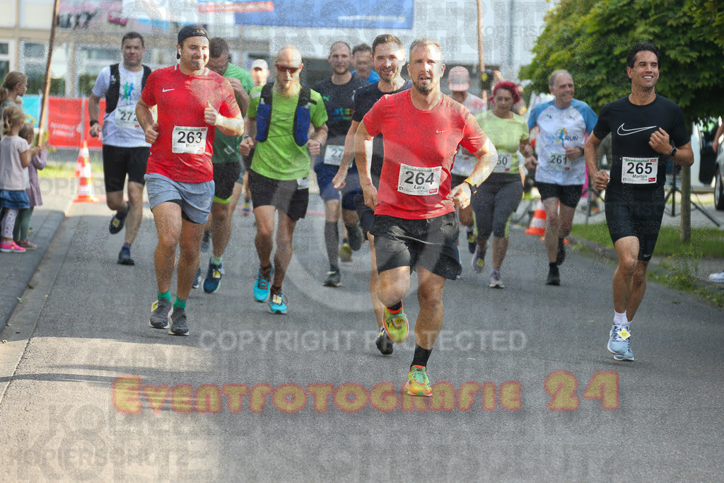 230804_1812_EX1_3824 | Sportfotografie im Rhein-Sieg Kreis, Köln, Bonn, NRW, Rheinland Pfalz, Hessen, etc. Unser Tätigkeitsfeld umfasst den Laufsport vom Volkslauf über den Marathon, Duathlon, Triathon bis zum Ultralauf wie Kölnpfad Ultra oder Schindertrail.