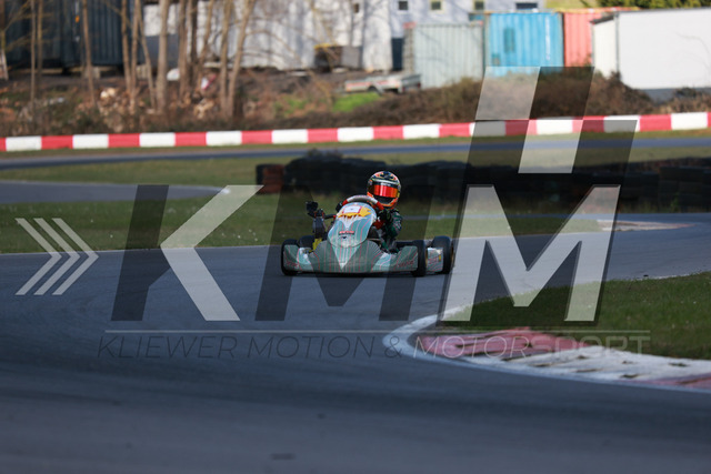 0DKP1807 | Kliewer Motion & Motorsport - Realisiert mit Pictrs.com