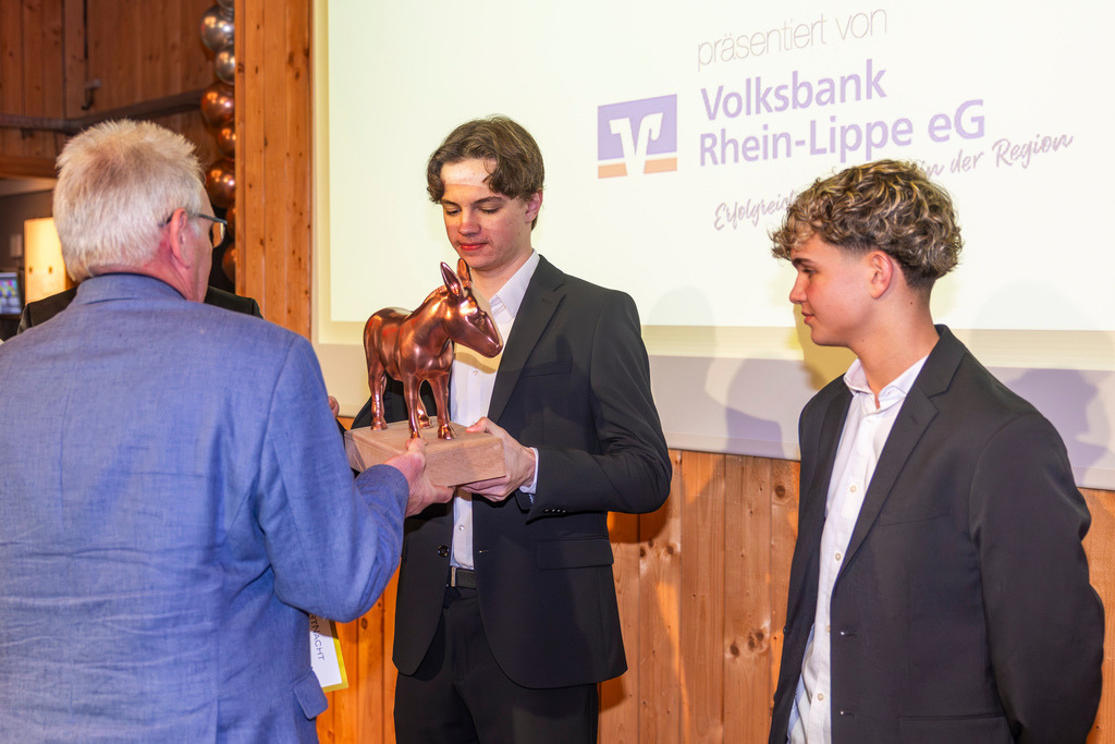 top-top.de 260306-077 | Foto, Video, Fotografie, Videografie, Fotobox, DJ, Discjockey, Musik, Musikbox, Veranstaltung, Photobooth, Amazon, Ebay, Buchtipp, Bestseller, Autor, Verlag, Buch, Wesel, Hamminkeln, NRW, Dinslaken, Rees, Drohne, Hochzeit, Party, Fotobox, Wesel, Fotograf