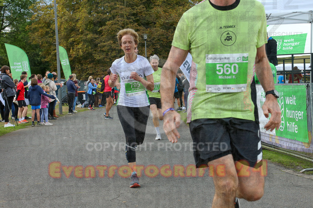 220925_1328_EX1_0935 | Sportfotografie im Rhein-Sieg Kreis, Köln, Bonn, NRW, Rheinland Pfalz, Hessen, etc. Unser Tätigkeitsfeld umfasst den Laufsport vom Volkslauf über den Marathon, Duathlon, Triathon bis zum Ultralauf wie Kölnpfad Ultra oder Schindertrail.