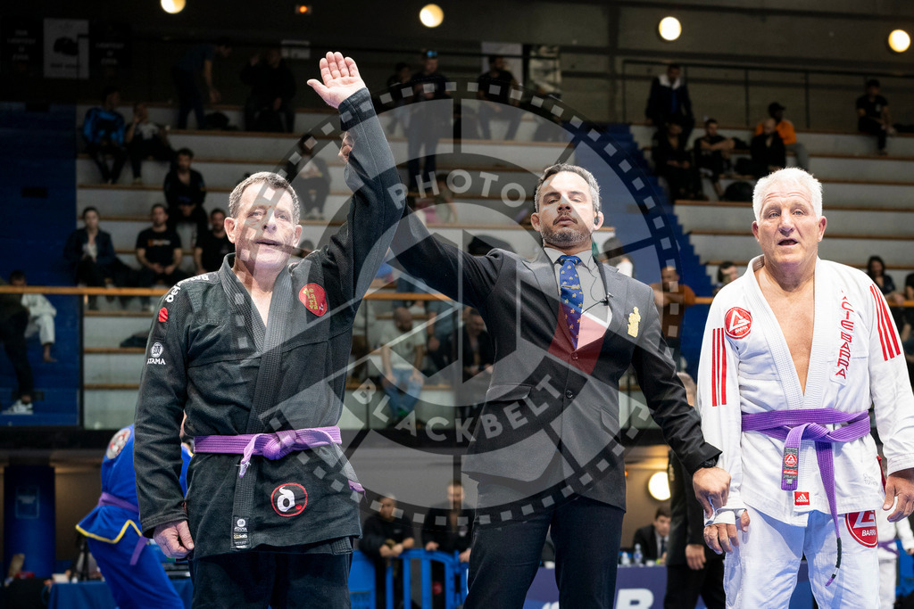 20240125PBB02283 | Fighters compete during the sixth day of the Brazilian Jiu-jitsu European Championship of the IBJJF in Paris, France, on January 25, 2024.