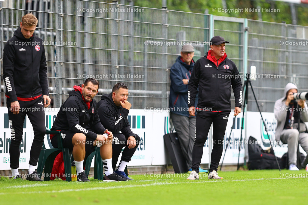 NH_FCEintrachtNorderstedt_VfBOldenburg_RegionalligaNord_03082025 | Elard Ostermann (Trainer, FC Eintracht Norderstedt)Fußball I Herren I Regionalliga Nord I Saison 2025-2026  I 2. Spieltag I FC Eintracht Norderstedt - VfB Oldenburg I 03.08.2025 I Edmund-Plambeck-Stadion