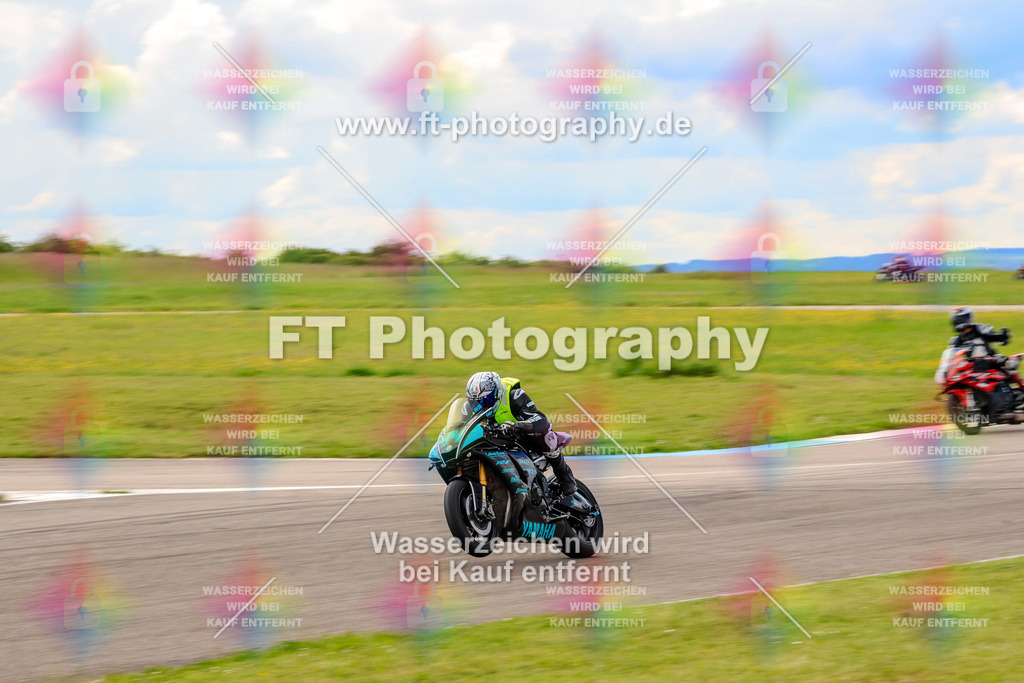 MotoTeam-1288 | Hier findet Ihr Bilder von Touristenfahrten auf der Nürburgring Nordschleife oder von anderen Veranstaltungen die ich besucht habe. Viel Spass beim Durch Schauen 