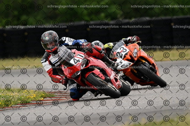 25bt02-1532 | markuskiefer.com - Realisiert mit Pictrs.com