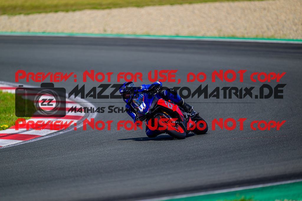 MaZZes_FotoMatrix_240725_6007705_6090 | BLAU