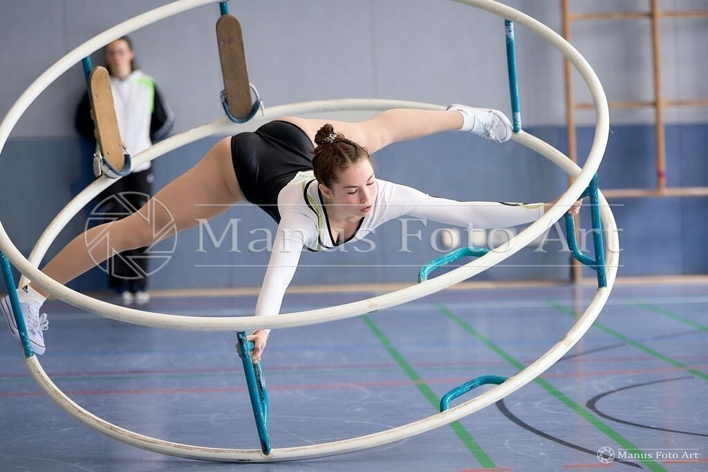 2024-06-21-B-DSC00508 | Professionelle Sportfotografie in Hamburg, Schleswig-Holstein und Niedersachsen – spezialisiert auf Rhönrad, Geräteturnen, Leistungsturnen und rhythmische Sportgymnastik. Bundesweite Begleitung von Rhönrad-Events. Jetzt Sport-Fotos - Realisiert mit Pictrs.com